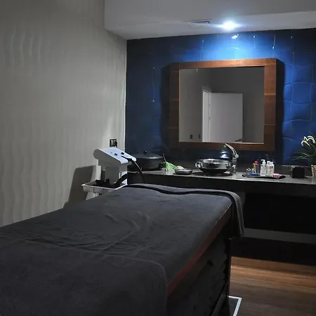 Kusadasi International Golf & Holiday home *